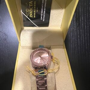 Women’s Invicta Watch Rose gold